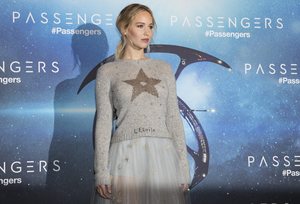 jlaw291116ZNimage15.jpg