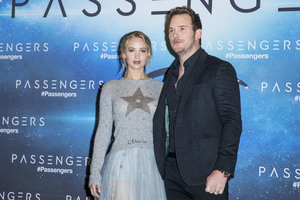 jlaw291116ZNimage31.jpg