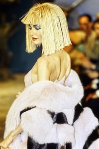 JOHN-GALLIANO-FALL-1997-RTW-099.jpg