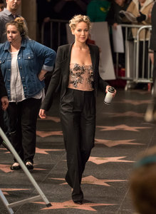 jlaw131216BZNimage10.jpg