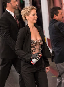 jlaw131216BZNimage120.jpg