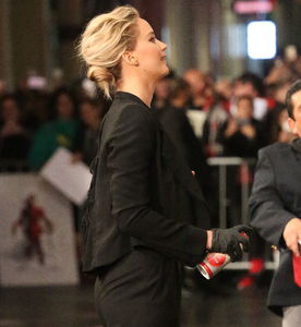 jlaw131216BZNimage82.jpg