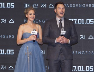 jlaw161216BZNimage1019.jpg