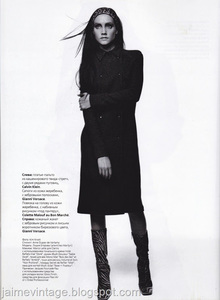 lofficiel1999-07_thumb[15].jpg