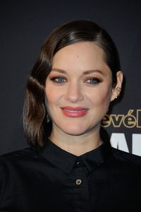 marion-cotillard-revelations-cesars-gala-in-paris-1-16-2017-7.jpg