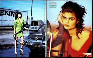 Petra Lindblad,VOGUE Italia May 1990,sule spiagge del duemila,lindbergh 5.jpg