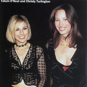 589fb7d9187cc_Christy-Turlington-Tatum-ONeil-1993.thumb.jpg.12a054fe95dec0ef8e3df4c38d8e75a0.jpg