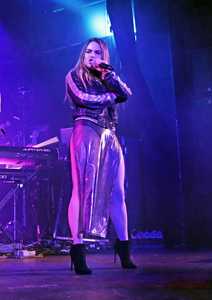 Joanna-Levesque-Performing-in-Manchester-13.jpg