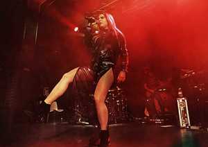 Joanna-Levesque-Performing-in-Manchester-3.jpg