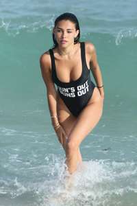 Madison-Beer-in-Black-Swimsuit-2017--37.jpg