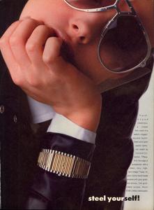 Stern_Vogue_US_March_1983_08.thumb.jpg.2daf752e21b372575ae127642f8e0e63.jpg