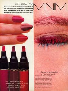 Vogue_US_November_1984_01.thumb.jpg.638d76e210fa84ca811778c6f4fc8dc7.jpg