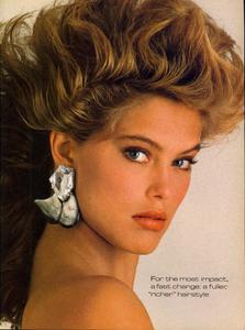 Vogue_US_November_1984_04.thumb.jpg.74b01cdbe3909ca7ba435316553f8f6c.jpg