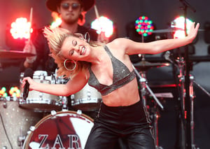 Zara_Larsson__12_.jpg