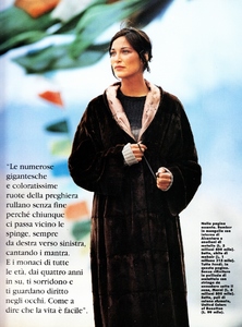 elle_italia_nov_1994_11.thumb.jpg.93c30f7d5afd24007a2f6ac95fbc8972.jpg