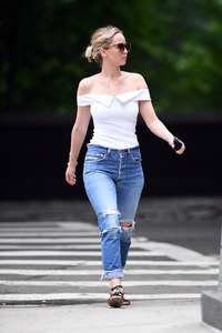    jlaw160617BZNimage138.jpg