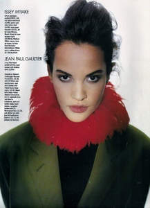 ELLE_uk_oct_1991_18.thumb.jpg.9abbf63ef401c6c9f8c5bb7da89f7d64.jpg