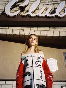 Kiernan-Shipka-for-Wonderland-2017--07.thumb.jpg.54ef95955739ae921bcebe1c0ea0dbc6.jpg