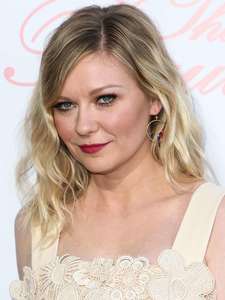 Kirsten-Dunst--The-Beguiled-Premiere-in-Los-Angeles--30.jpg