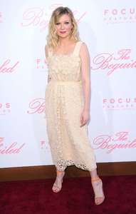 Kirsten-Dunst--The-Beguiled-Premiere-in-Los-Angeles--34.jpg