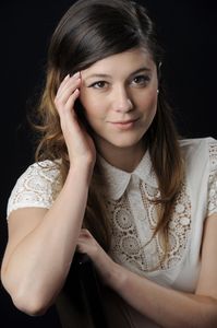 Mary_Elizabeth_Winstead_by_Chris_Pizzello__21_.thumb.jpg.86dceaf9352f7974f62c7f483acfa298.jpg