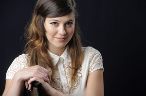 Mary_Elizabeth_Winstead_by_Chris_Pizzello__4_.thumb.jpg.fd5c3c709ba426493e5654e1ef7f8e31.jpg