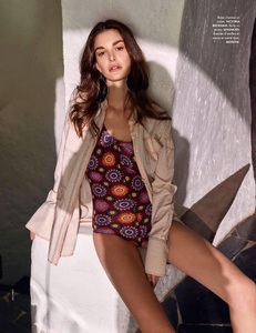 Ophelie-Guillermand-ELLE-France-June-2017-Editorial04.thumb.jpg.3a9db9432d3aaa9e3e4e5884ed3650b8.jpg