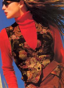 Rachel_Kirk_Vogue_US_July_1988_04.thumb.jpg.c84a0ef5fab379572e14fe6941303319.jpg