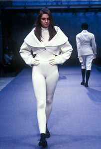 azzedine-alaia-fw-1989-1.thumb.png.534317e898fdf182f00525b367544dd8.png