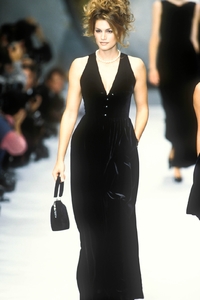 chanel-ss-1996-1.thumb.jpg.954b09d4320b41422834ca7339f365a7.jpg