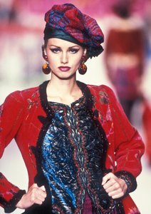 emanuel-ungaro-hc-fw-1994-2.thumb.png.4bdb50eb473672bd87b78bd56ecf4dce.png