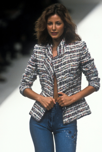 emanuel-ungaro-ss-1998-2.thumb.png.34510144ed18006bfdf84a8290601f67.png