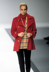 escada-fw-1998-1.thumb.png.9d93be51f9ff387952cd20c404e4fc42.png