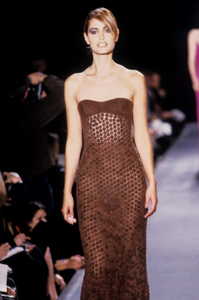 halston-fw-1997-3.thumb.png.cb9b5614711ebd67fbc5a6e2999f0bb6.png