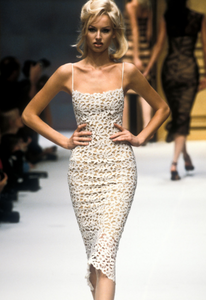 herve-leger-ss-1996-2.thumb.png.8f8aaa7e938057c714942c8547d1b80b.png