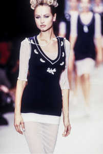 karl-lagerfeld-ss-1994-1.thumb.png.195c449493ea955e9f14591d4edbbe3d.png