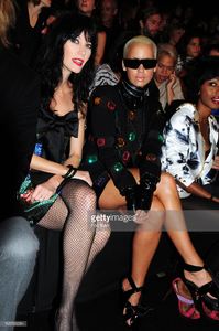 mareva-galanter-and-amber-rose-attend-the-jeancharles-de-castelbajac-picture-id105769284.jpg