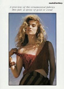 us_vogue_june_1989_36.thumb.jpg.868ae6f7b7b62809ef2545240a0626c2.jpg