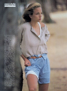 us_vogue_may_1988_25.thumb.jpg.04a156774b5ae9ee574464e7d3104768.jpg