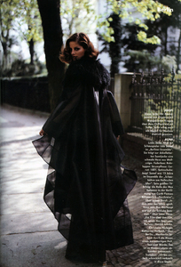 Anja-Kneller-Vogue-Germany-July-1993-Berlin-Doug-Ordway-10.thumb.jpg.e612a6341570845918cd0069c110be8a.jpg