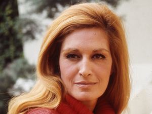 Dalida-retour-sur-le-destin-tragique-de-la-chanteuse-Photos.jpg