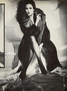 Elgort_Vogue_US_December_1981_04.thumb.jpg.db9236fbab6592af01bb285b4e92a340.jpg