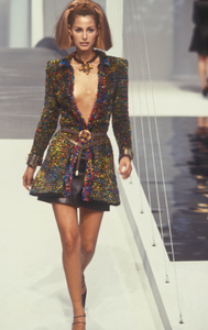 chanel-fw-1997-2.thumb.png.8bb9b45a5641c2767254d44408197933.png