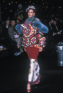 christian-dior-fw-1998-1.thumb.png.27c86d9dfdcd8391a863c1c0840571db.png