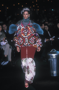 christian-dior-fw-1998-2.thumb.png.8a51b3a4d8d3fcb8c0b71719f47dde16.png