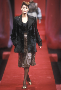 christian-lacroix-fw-1998-1.thumb.png.d52a40a920a2cb2c93f0a85939c51349.png