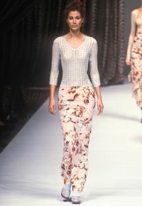 dolce-gabbana-ss-1997-3.thumb.png.ab6011449634de0a2d94e0e47819a696.png