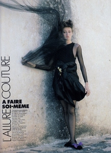 elle_fr_17_aug_1987_30.thumb.jpg.bb10f8d87f0641433bc443e25c50cfe8.jpg