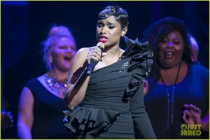 jennifer-hudson-city-theatre-group-37.jpg