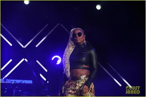 mary-j-blige-says-divorce-from-kendu-isaacs-has-been-hell-04.jpg